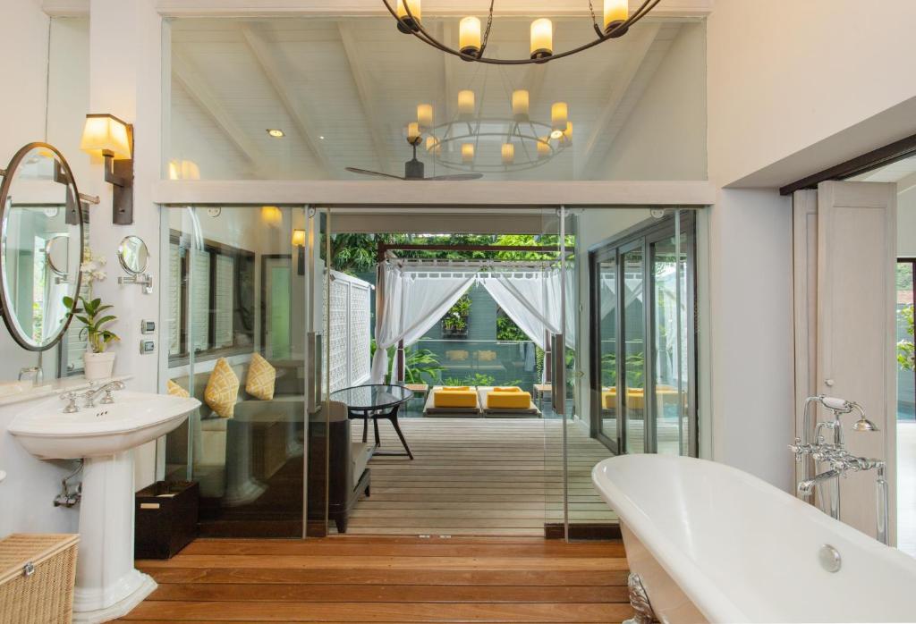 The Shore at Katathani ocean view villa