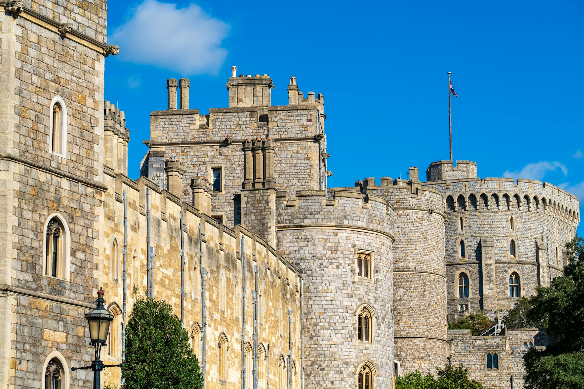 Gita di un Giorno al Castello di Windsor: Una Fuga Reale da Londra